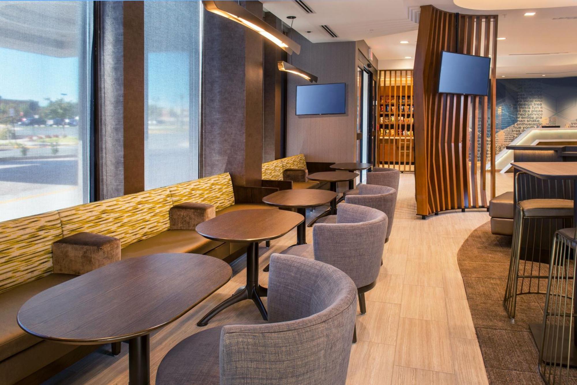 Springhill Suites By Marriott Gainesville Haymarket Екстериор снимка